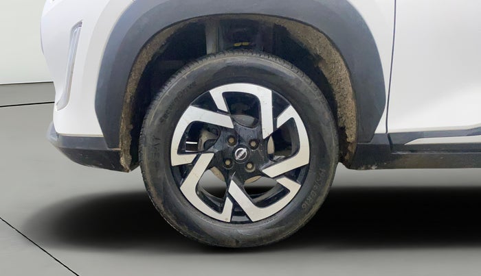 2022 Nissan MAGNITE XV MT, Petrol, Manual, 32,975 km, Left Front Wheel