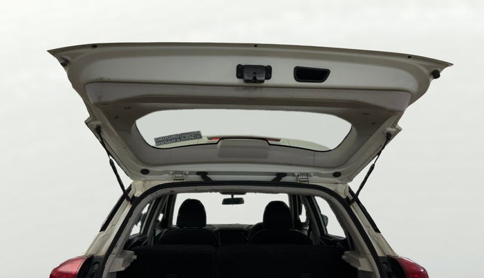 2021 Mahindra XUV300 W4 1.5 DIESEL, Diesel, Manual, 25,791 km, Boot Door Open