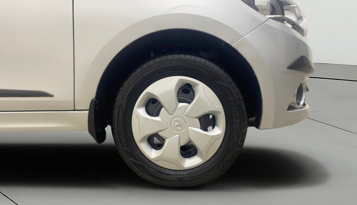 2017 Tata Tiago XZ PETROL, Petrol, Manual, 45,969 km, Right Front Wheel