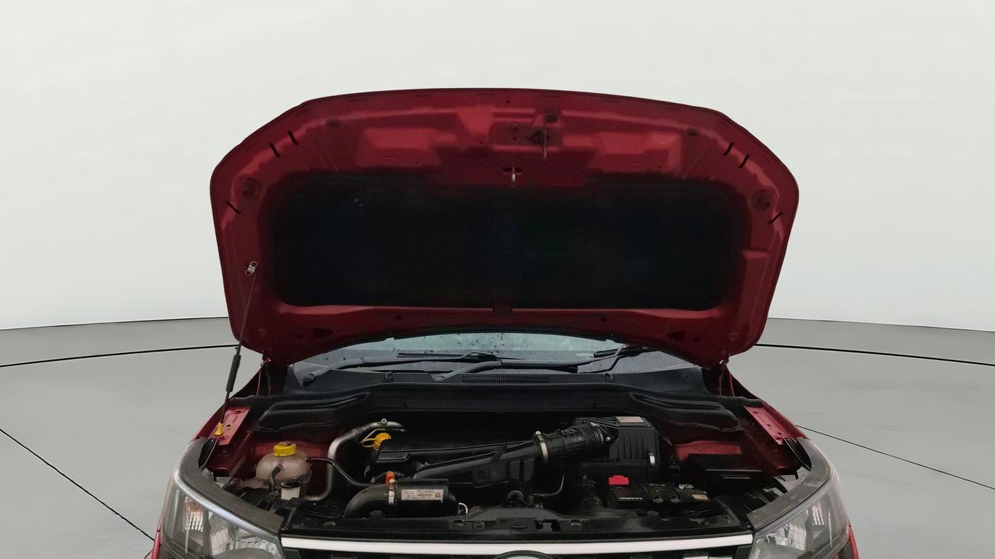 2022 Mahindra XUV300 W6 1.2 PETROL AMT, Petrol, Automatic, 23,631 km, Open Bonet