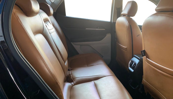 2022 KIA SONET HTX 1.0 IMT, Petrol, Manual, 74,033 km, Right Side Rear Door Cabin