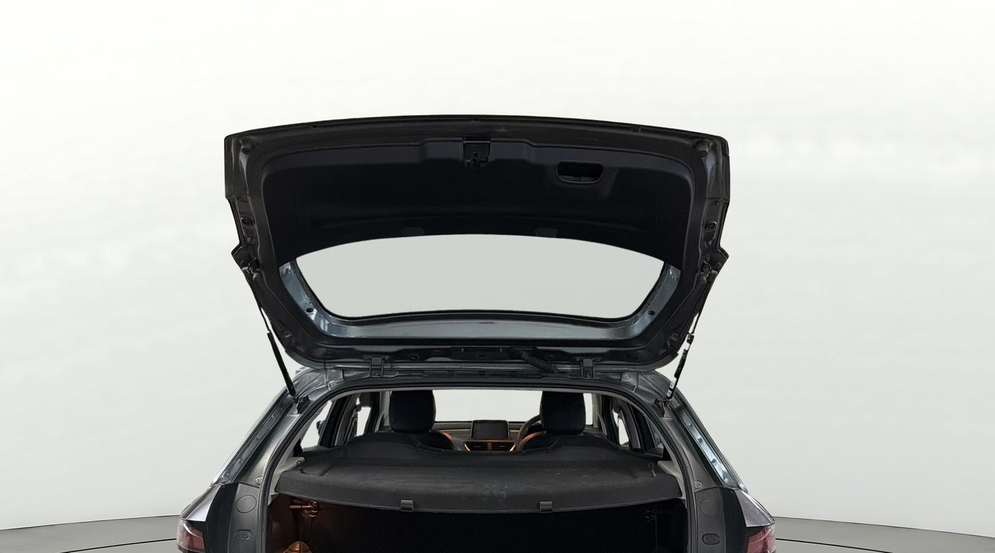 2023 Tata ALTROZ XTA, Petrol, Automatic, 28,205 km, Boot Door Open