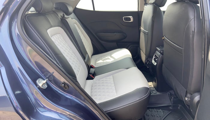 2019 Hyundai VENUE SX 1.0 (O) TURBO, Petrol, Manual, 9,114 km, Right Side Rear Door Cabin