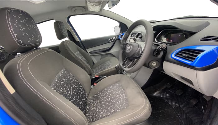 2020 Tata Tiago XZ PLUS DUAL TONE PETROL, Petrol, Manual, 43,671 km, Right Side Front Door Cabin