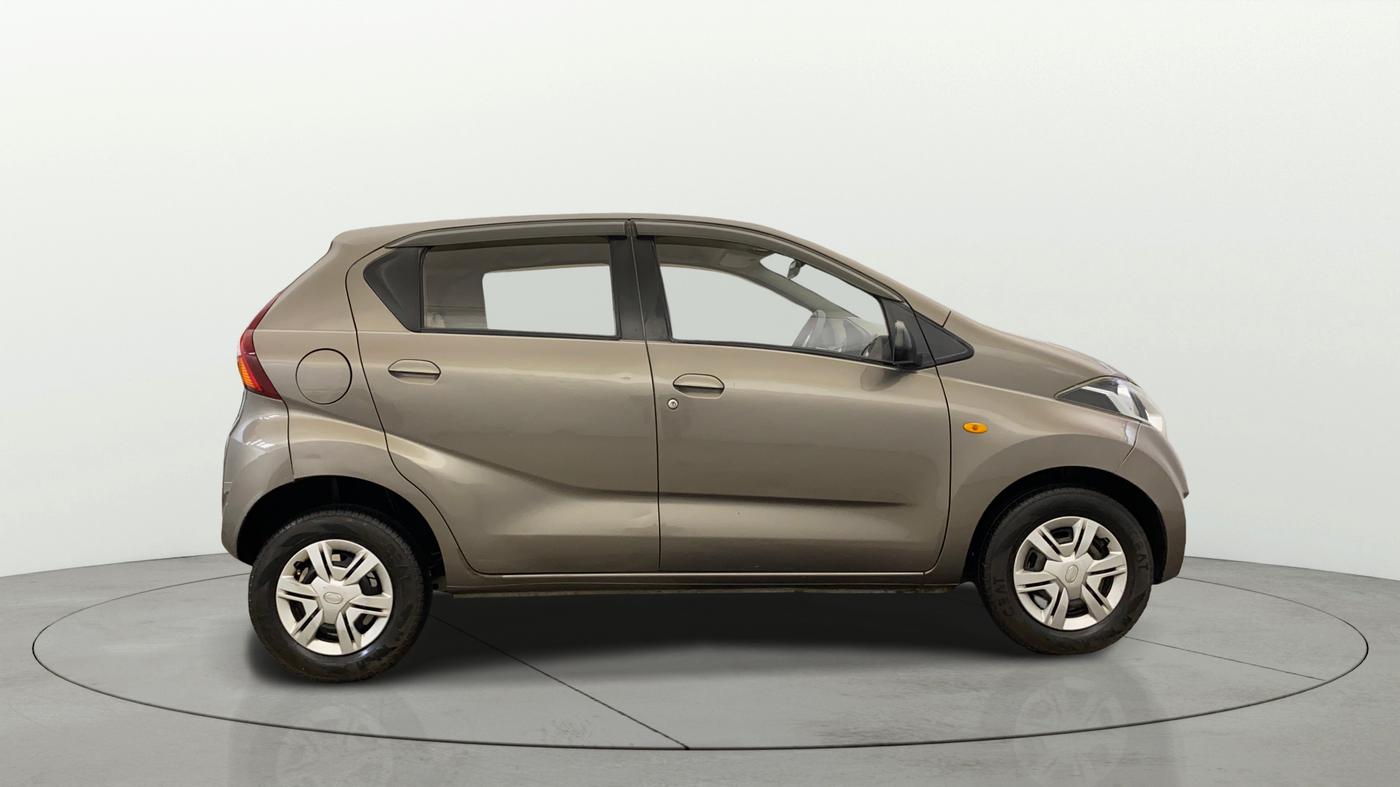 2017 Datsun Redi Go T (O), Petrol, Manual, 66,317 km, Right Side View