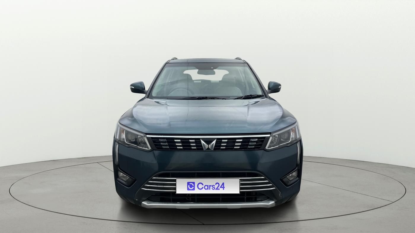 2023 Mahindra XUV300 W8 (O) 1.2 PETROL AMT, Petrol, Automatic, 35,603 km, Front