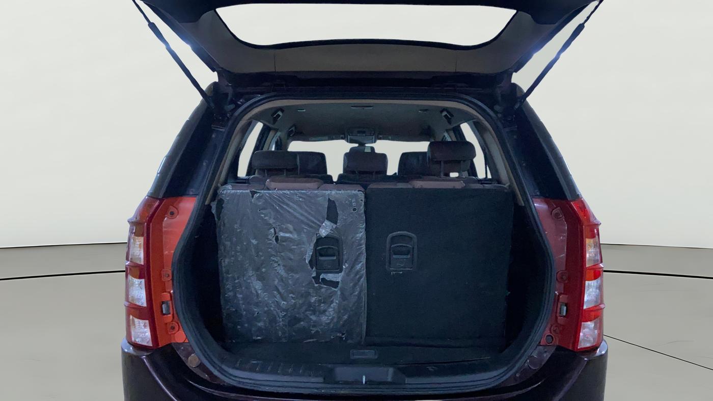 2014 Mahindra XUV500 W8, Diesel, Manual, 85,083 km, Boot Open Zoomed View
