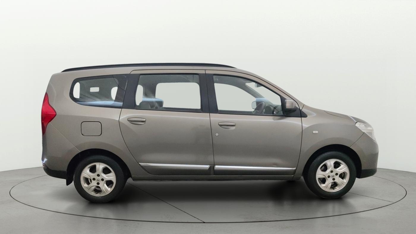 2015 Renault Lodgy 110 PS RXZ, Diesel, Manual, 90,639 km, Right Side View