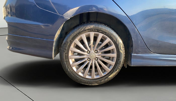 2017 Maruti Ciaz S DIESEL 1.3, Diesel, Manual, 96,404 km, Right Rear Wheel