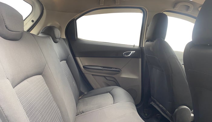 2017 Tata Tiago XZA PETROL, CNG, Automatic, 1,09,635 km, Right Side Rear Door Cabin