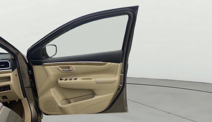 2019 Maruti Ciaz ALPHA 1.5 SHVS PETROL, Petrol, Manual, 31,620 km, RHS Front Door