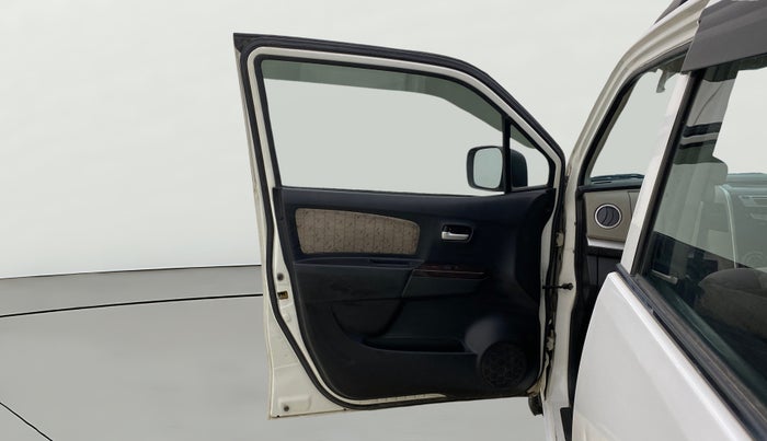 2016 Maruti Wagon R 1.0 VXI, CNG, Manual, 1,09,870 km, LHS Front Door