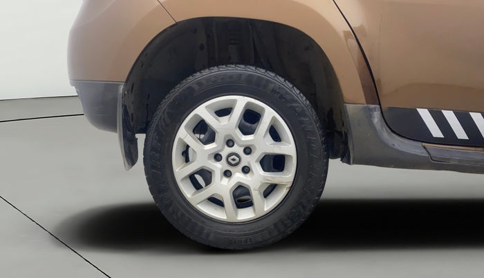 2017 Renault Duster RXL PETROL, Petrol, Manual, 47,171 km, Right Rear Wheel