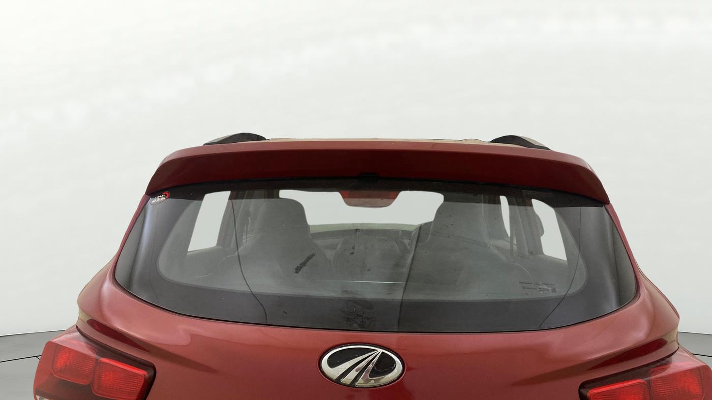 2017 Mahindra Kuv100 K4 6 STR, Petrol, Manual, 17,283 km, Rear Windshield