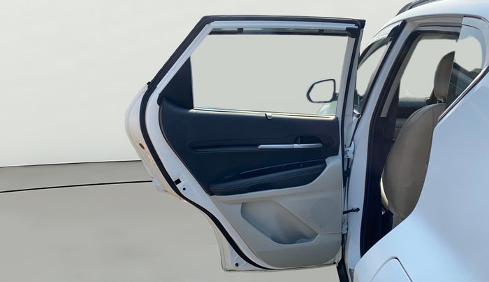 2023 KIA SONET 	 HTX 1.0 TURBO DCT, Petrol, Automatic, 39,843 km, LHS Rear Door