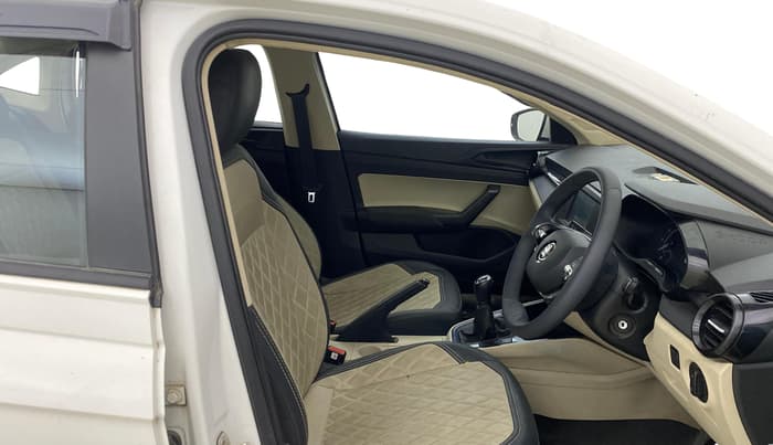 2023 Skoda SLAVIA ACTIVE 1.0L TSI MT, Petrol, Manual, 31,554 km, Right Side Front Door Cabin