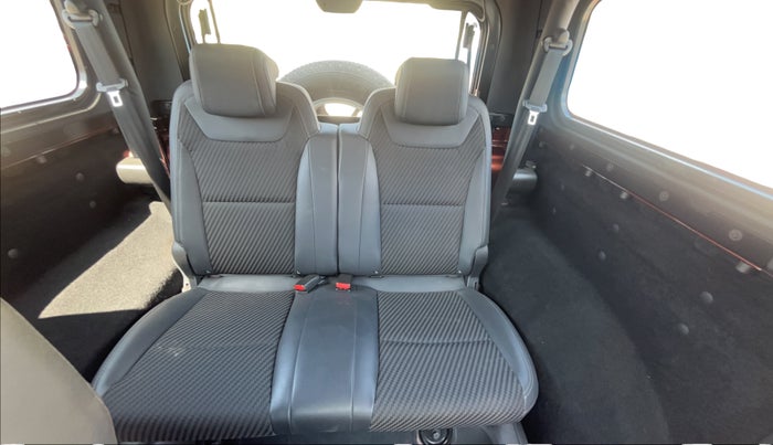 2021 Mahindra Thar LX PETROL HT 4WD AT, Petrol, Automatic, 53,661 km, Right Side Rear Door Cabin