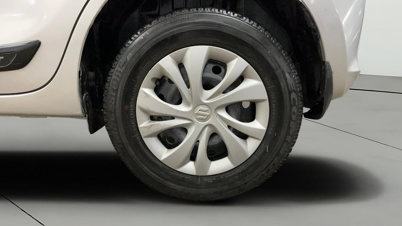 2018 Maruti Swift VXI, Petrol, Manual, 26,026 km, Left Rear Wheel