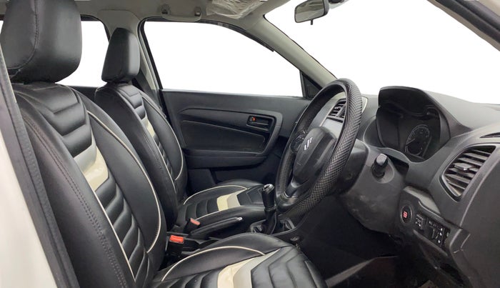 2021 Maruti Vitara Brezza VXI, CNG, Manual, 60,881 km, Right Side Front Door Cabin