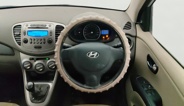 2014 Hyundai i10 SPORTZ 1.1, Petrol, Manual, 30,547 km, Steering Wheel Close Up