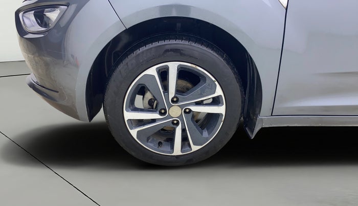 2023 Tata ALTROZ XZA, Petrol, Automatic, 30,120 km, Left Front Wheel