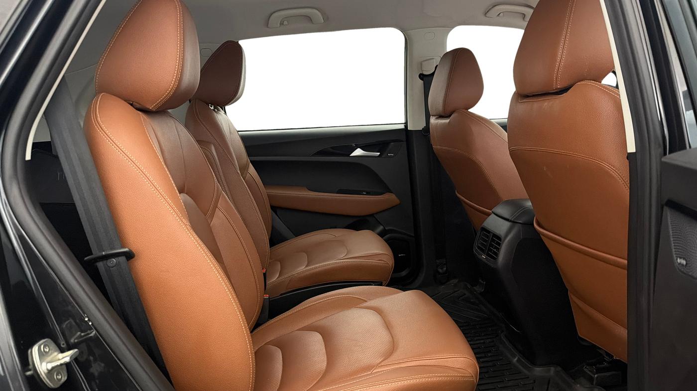 2021 MG HECTOR PLUS SMART 1.5 PETROL TURBO DCT 6-STR, Petrol, Automatic, 82,410 km, Right Side Rear Door Cabin