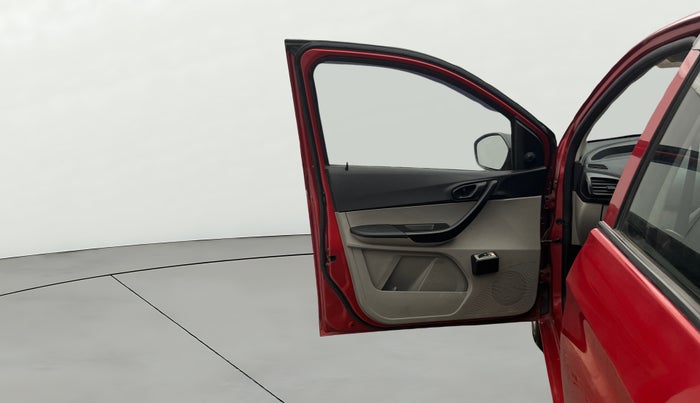 2019 Tata Tiago XE PETROL, CNG, Manual, 93,643 km, LHS Front Door