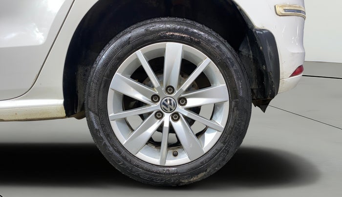 2016 Volkswagen Polo HIGHLINE1.2L, Petrol, Manual, 33,574 km, Left Rear Wheel