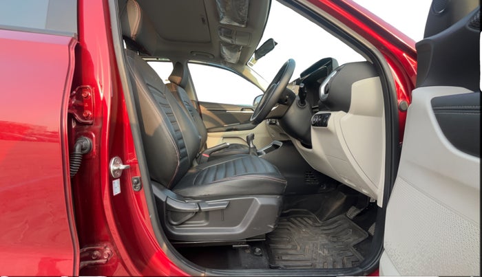 2021 KIA SONET HTX 1.0 IMT, Petrol, Manual, 1,12,203 km, Right Side Front Door Cabin