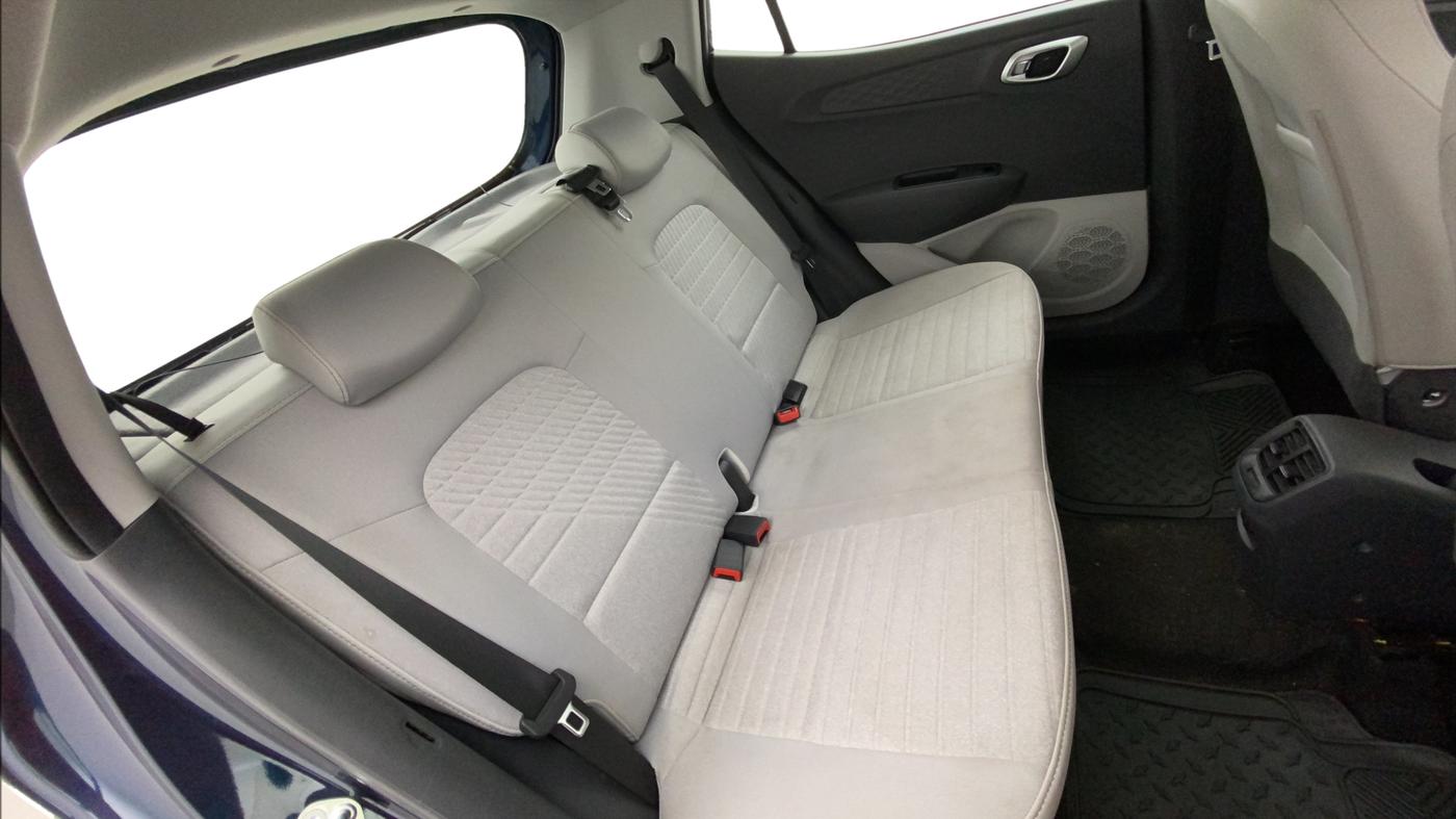 2026 Hyundai GRAND I10 NIOS SPORTZ 1.2 KAPPA VTVT, Petrol, Manual, 2,840 km, Right Side Rear Door Cabin