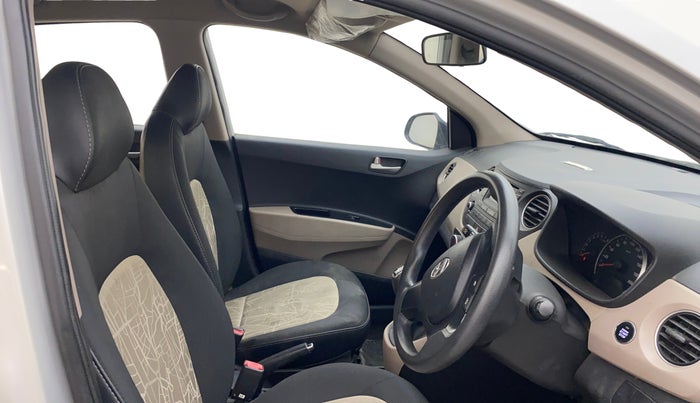 2015 Hyundai Grand i10 SPORTZ 1.2 KAPPA VTVT, Petrol, Manual, 31,215 km, Right Side Front Door Cabin