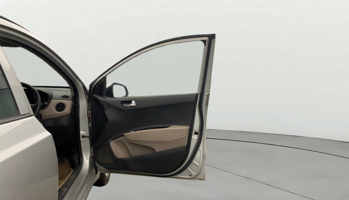 2016 Hyundai Grand i10 SPORTZ 1.2 KAPPA VTVT, Petrol, Manual, 62,977 km, RHS Front Door