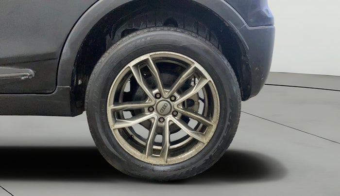 2021 Mahindra XUV300 W6 1.2 PETROL, Petrol, Manual, 31,207 km, Left Rear Wheel