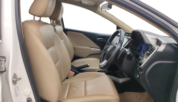 2015 Honda City 1.5L I-VTEC VX CVT, CNG, Automatic, 65,375 km, Right Side Front Door Cabin