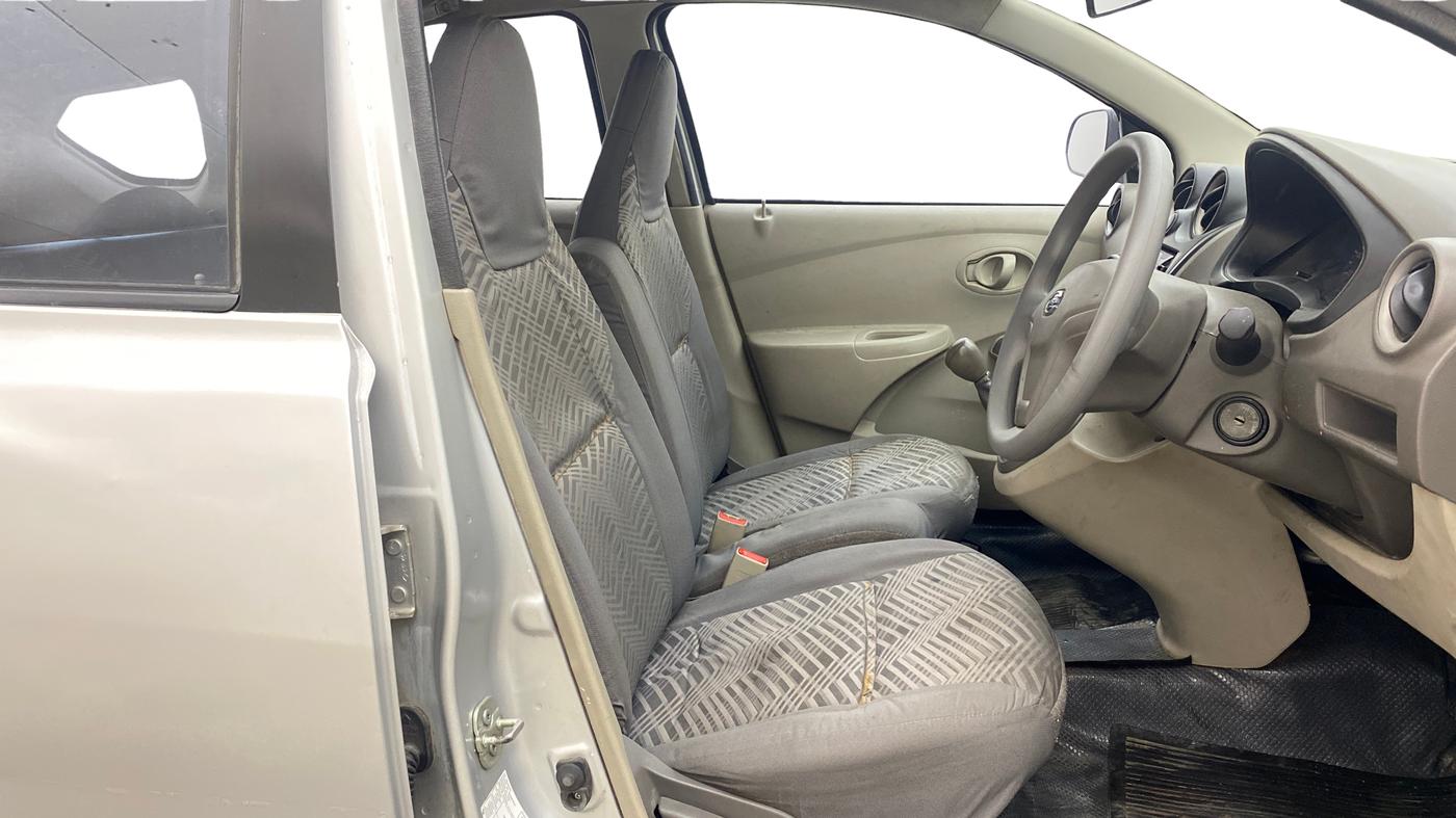 2015 Datsun Go Plus T, Petrol, Manual, 80,808 km, Right Side Front Door Cabin