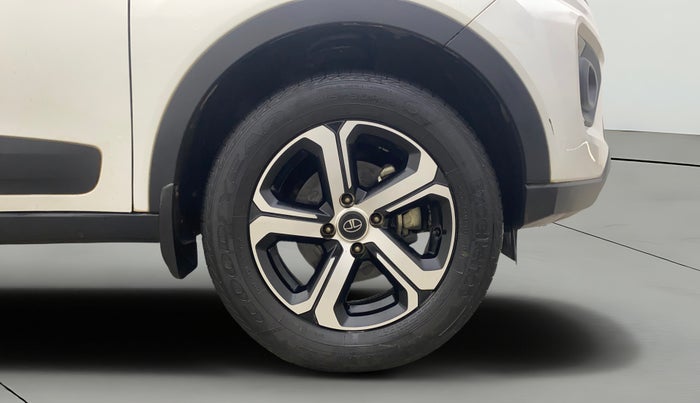 2021 Tata NEXON XZA PLUS (O) DIESEL DUAL TONE, Diesel, Automatic, 46,355 km, Right Front Wheel