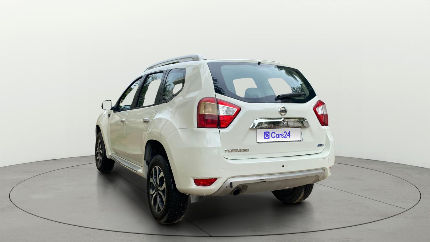 2017 Nissan Terrano XV D PREMIUM AMT, Diesel, Automatic, 1,02,165 km, Left Back Diagonal