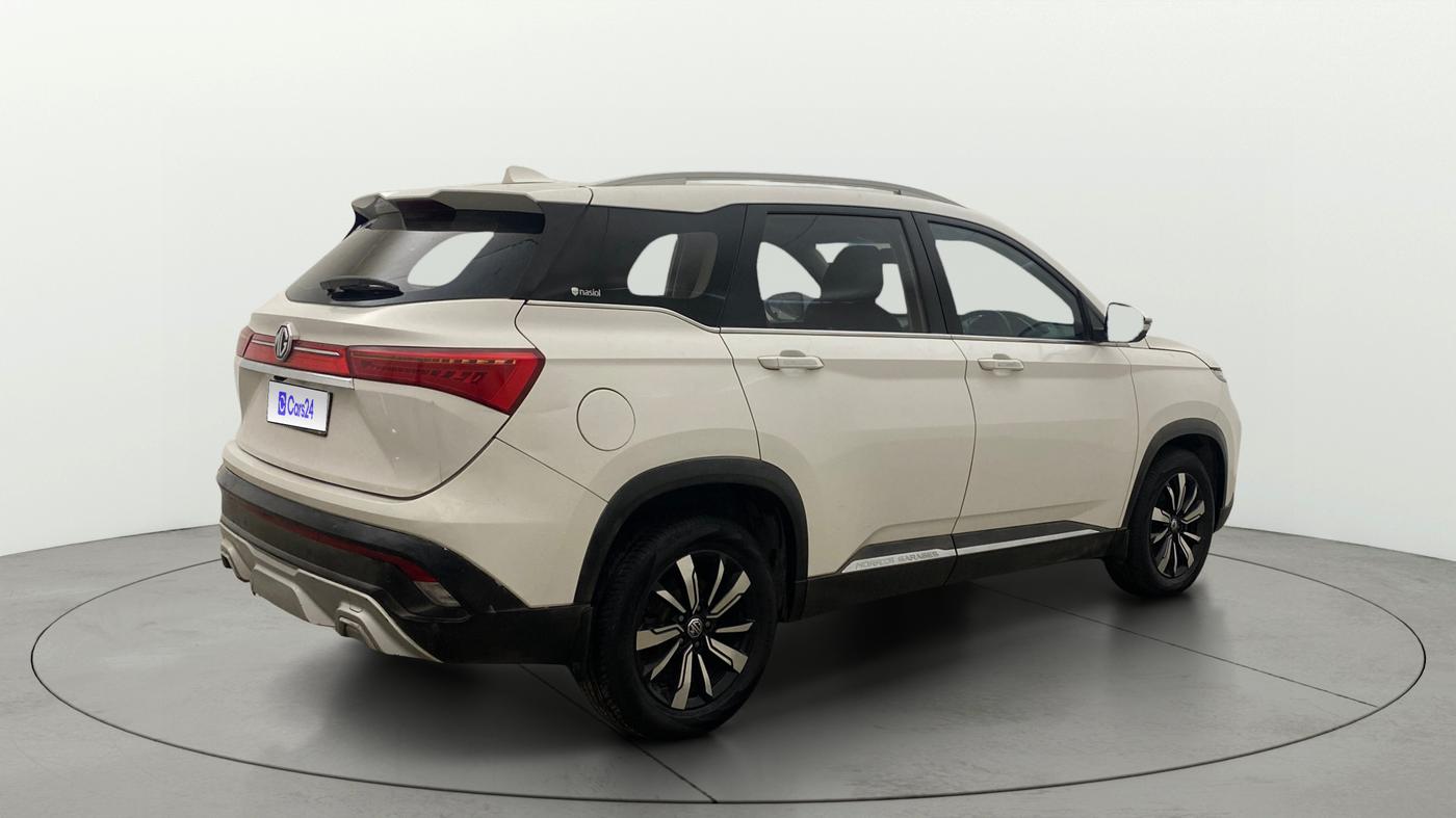 2019 MG HECTOR SHARP 2.0 DIESEL, Diesel, Manual, 1,18,426 km, Right Back Diagonal