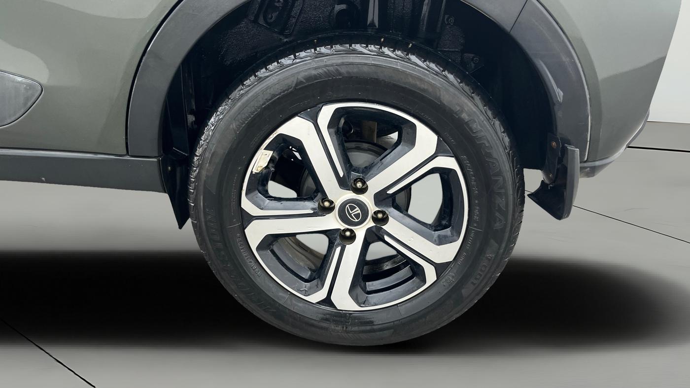 2022 Tata NEXON XZA PLUS (HS) PETROL, Petrol, Automatic, 24,827 km, Left Rear Wheel