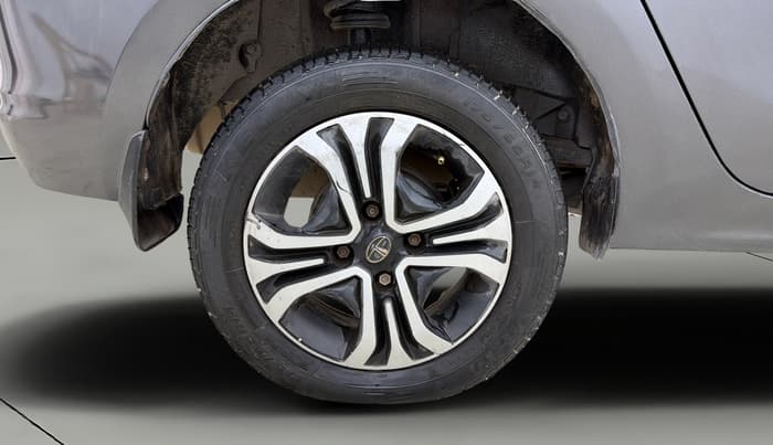 2022 Tata TIGOR XZ PLUS CNG, CNG, Manual, 81,872 km, Right Rear Wheel