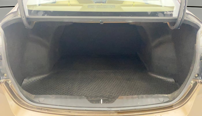 2015 Maruti Ciaz ZXI, Petrol, Manual, 38,542 km, Boot Open Zoomed View