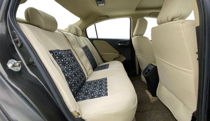 2017 Honda City 1.5L I-DTEC ZX, Diesel, Manual, 69,517 km, Right Side Rear Door Cabin