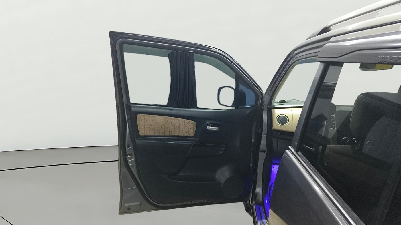 2017 Maruti Wagon R 1.0 VXI, Petrol, Manual, 1,17,308 km, LHS Front Door