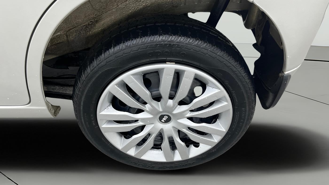 2017 Maruti Wagon R 1.0 VXI AMT, Petrol, Automatic, 26,796 km, Left Rear Wheel