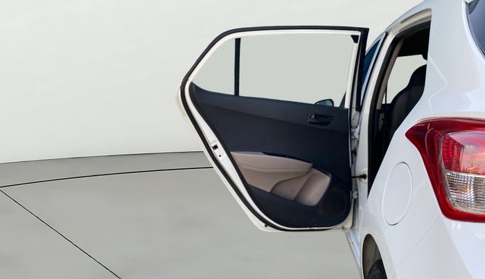 2014 Hyundai Grand i10 MAGNA 1.2 KAPPA VTVT, Petrol, Manual, 1,15,838 km, LHS Rear Door