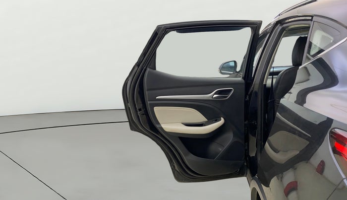 2022 MG ASTOR SUPER EX 1.5 MT, Petrol, Manual, 48,142 km, LHS Rear Door