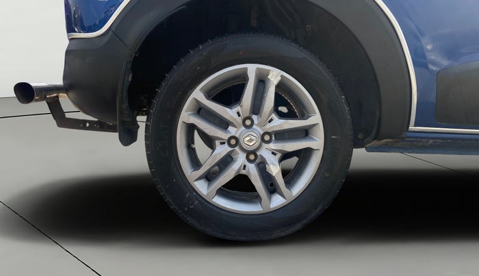 2022 Renault TRIBER RXZ, Petrol, Manual, 20,165 km, Right Rear Wheel