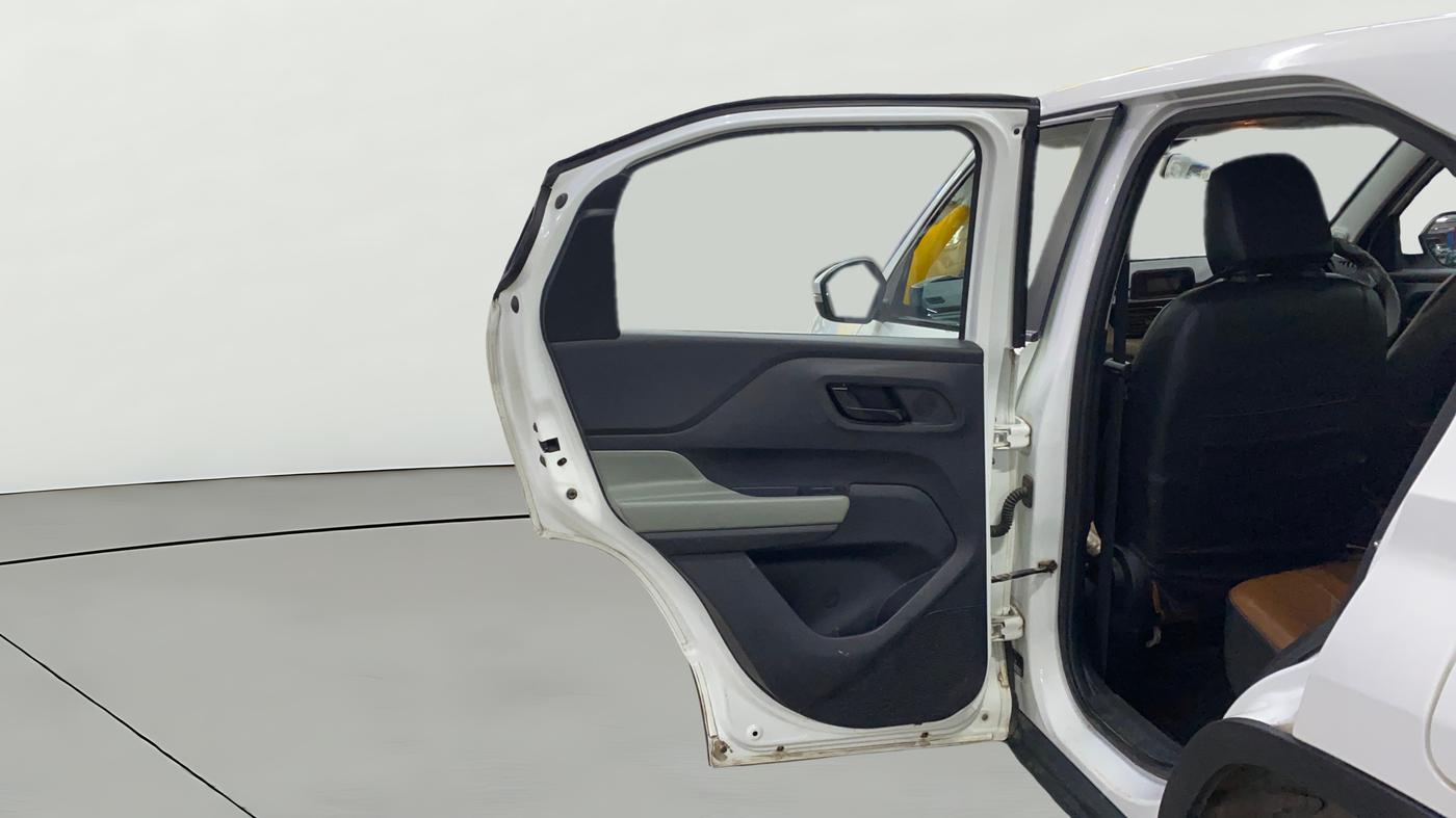 2022 Tata PUNCH ADVENTURE MT, Petrol, Manual, 8,068 km, LHS Rear Door