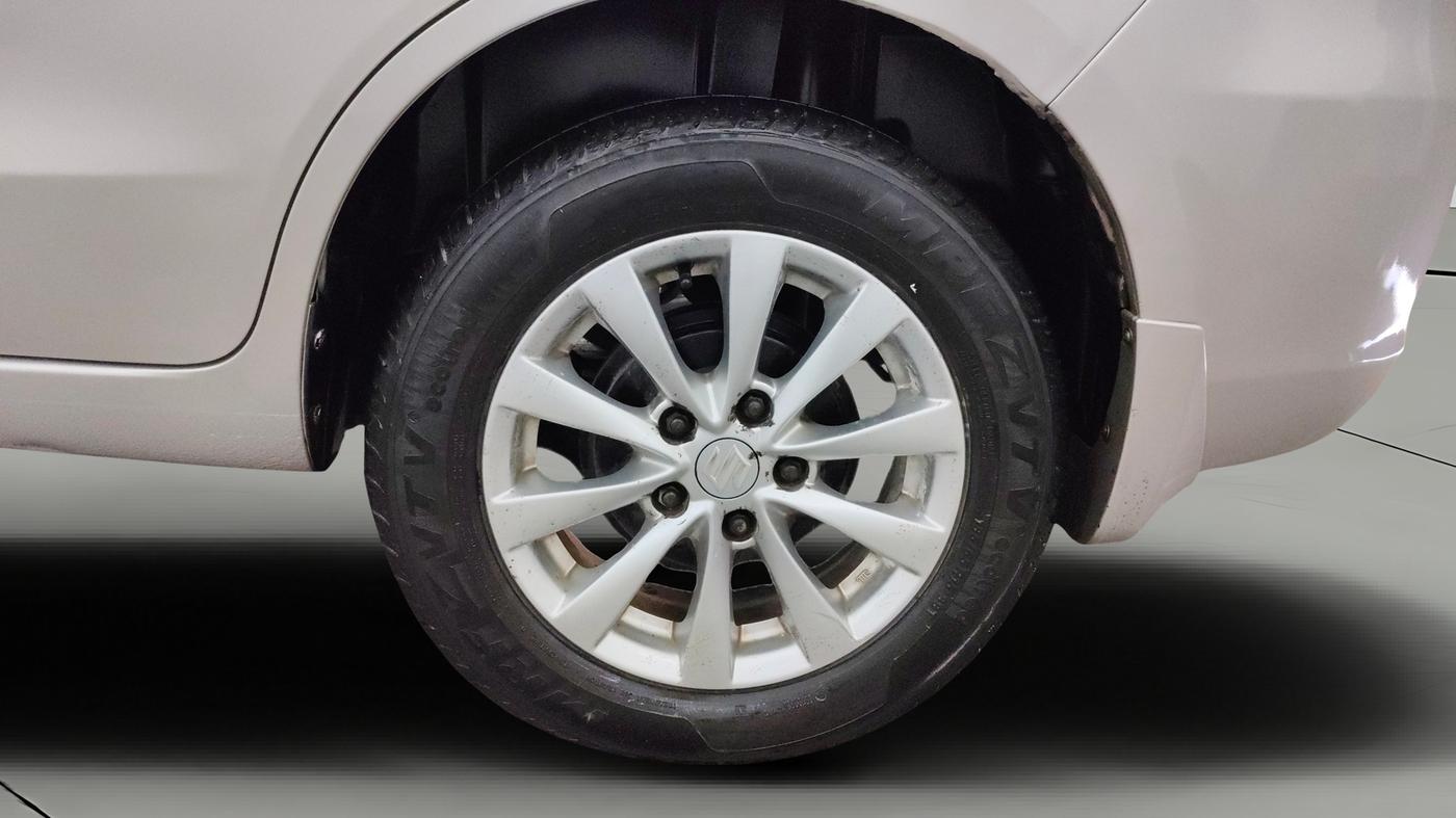 2013 Maruti Ertiga ZXI, Petrol, Manual, 59,431 km, Left Rear Wheel