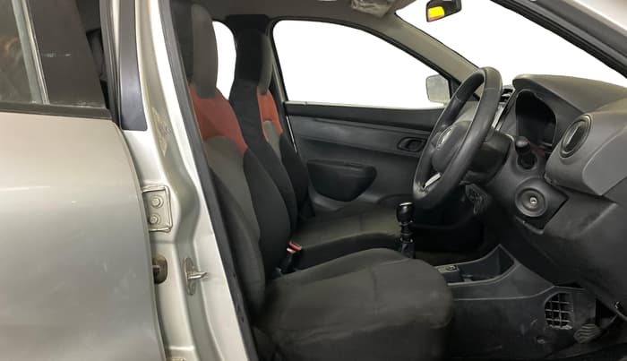 2015 Renault Kwid RXT 0.8, Petrol, Manual, 40,590 km, Right Side Front Door Cabin